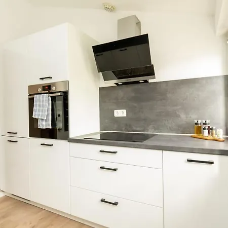 3,5-zimmer Inkl Arbeitsplatz, Wlan & Free Netflix, Amazon-free Parken Vollausgestattete Wohnung, 24h Check In 公寓 *