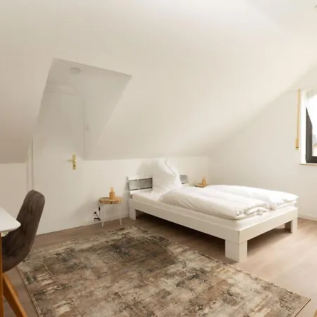 公寓 3,5-zimmer Inkl Arbeitsplatz, Wlan & Free Netflix, Amazon-free Parken Vollausgestattete Wohnung, 24h Check In *