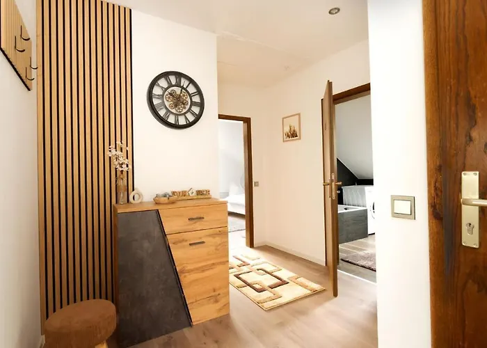 3,5-zimmer Inkl Arbeitsplatz, Wlan & Free Netflix, Amazon-free Parken Vollausgestattete Wohnung, 24h Check In 公寓 *