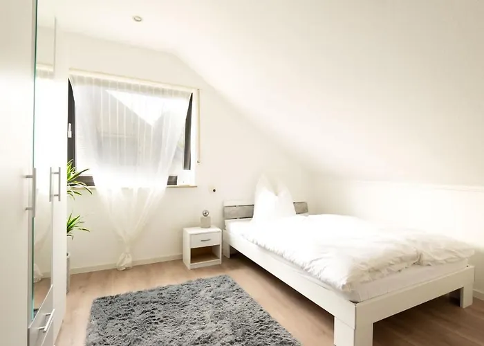 3,5-zimmer Inkl Arbeitsplatz, Wlan & Free Netflix, Amazon-free Parken Vollausgestattete Wohnung, 24h Check In