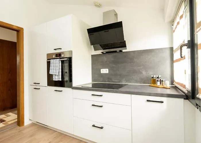 3,5-zimmer Inkl Arbeitsplatz, Wlan & Free Netflix, Amazon-free Parken Vollausgestattete Wohnung, 24h Check In 公寓 *