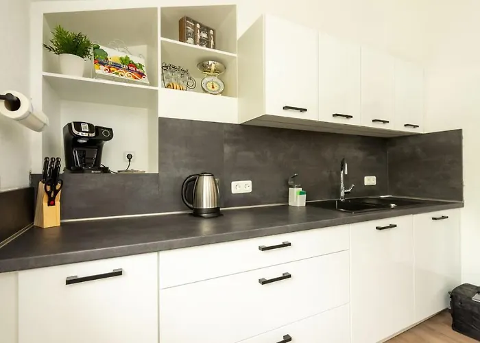 公寓 3,5-zimmer Inkl Arbeitsplatz, Wlan & Free Netflix, Amazon-free Parken Vollausgestattete Wohnung, 24h Check In 哈姆